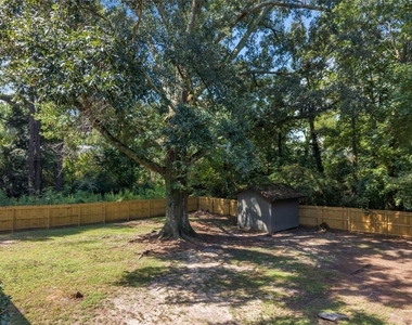 610 Oriole Drive - Photo Thumbnail 29