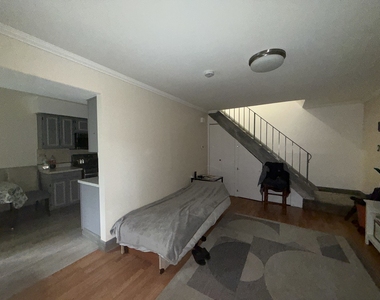 1204 Roth Court - Photo Thumbnail 5