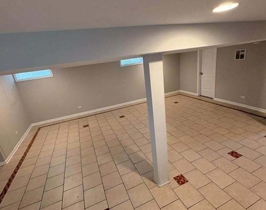 8440 S Winchester Avenue - Photo Thumbnail 11