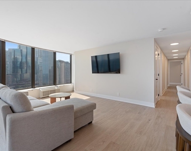 505 N Lake Shore Drive - Photo Thumbnail 8