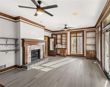 2910 Emerald Drive - Photo Thumbnail 19