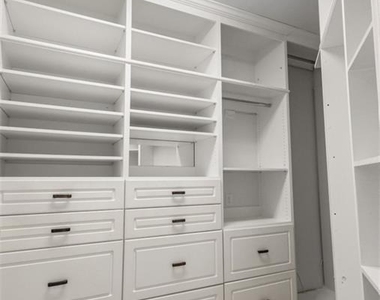 2910 Emerald Drive - Photo Thumbnail 18