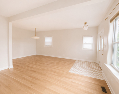 3914 N Mozart Street - Photo Thumbnail 3