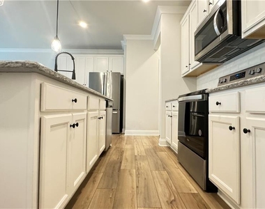 4537 Cypress Park Drive - Photo Thumbnail 6