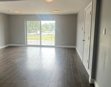 2728 W 87th Street - Photo Thumbnail 4