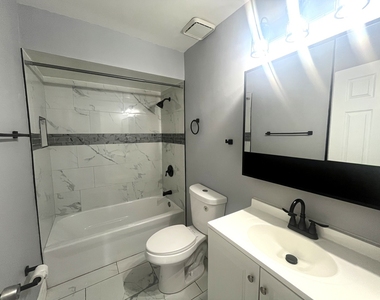 2728 W 87th Street - Photo Thumbnail 14