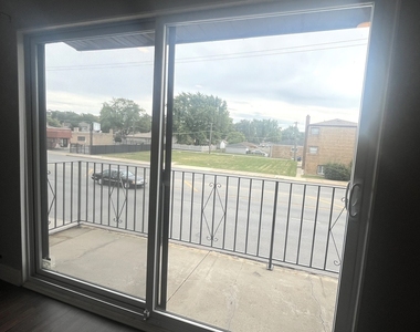 2728 W 87th Street - Photo Thumbnail 6