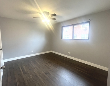 2728 W 87th Street - Photo Thumbnail 8