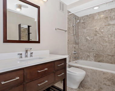 2500 N Lakeview Avenue - Photo Thumbnail 14