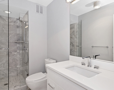 2500 N Lakeview Avenue - Photo Thumbnail 17