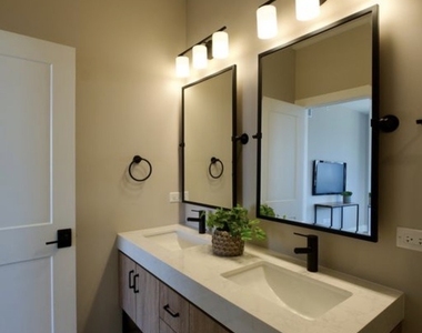 172 Pointe Drive - Photo Thumbnail 6