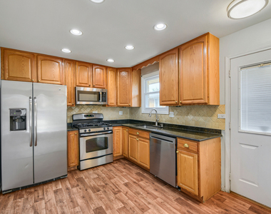 5004 Lee Street - Photo Thumbnail 6