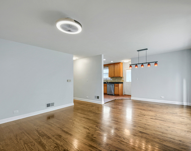 5004 Lee Street - Photo Thumbnail 4