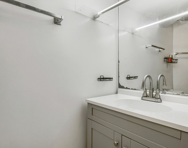 5004 Lee Street - Photo Thumbnail 13
