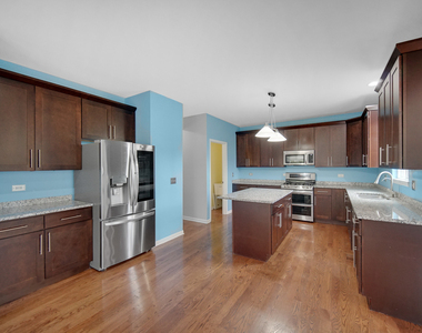 25440 Pastoral Drive - Photo Thumbnail 8