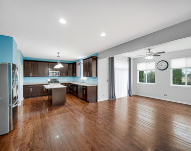 25440 Pastoral Drive - Photo Thumbnail 7