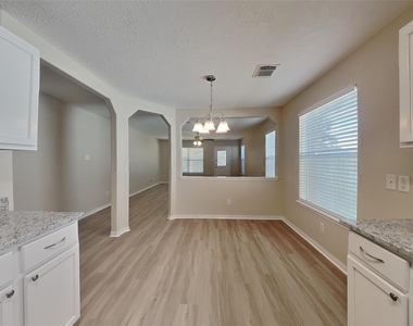 5014 Woodland Meadows Lane - Photo Thumbnail 4