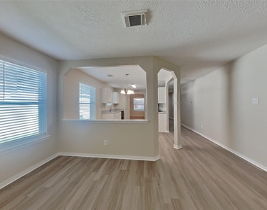 5014 Woodland Meadows Lane - Photo Thumbnail 2