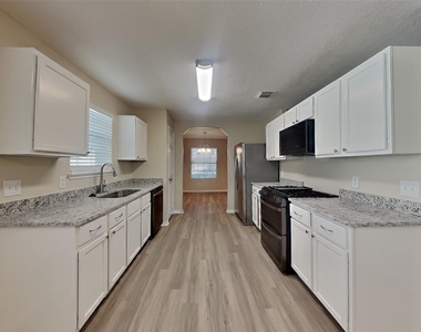 5014 Woodland Meadows Lane - Photo Thumbnail 3