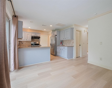 3614 Bee Bayou Lane - Photo Thumbnail 9