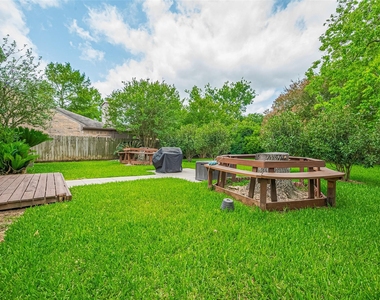 3614 Bee Bayou Lane - Photo Thumbnail 38