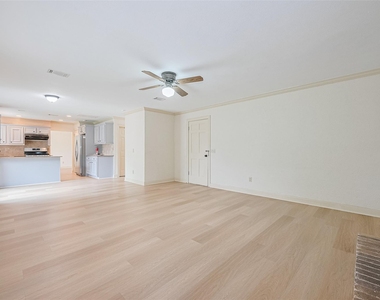 3614 Bee Bayou Lane - Photo Thumbnail 7