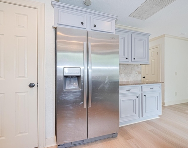 3614 Bee Bayou Lane - Photo Thumbnail 12