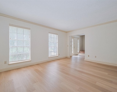 3614 Bee Bayou Lane - Photo Thumbnail 17