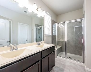3418 Harvest Meadow Lane - Photo Thumbnail 14