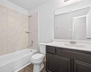 4818 Blue Jacaranda Way - Photo Thumbnail 31