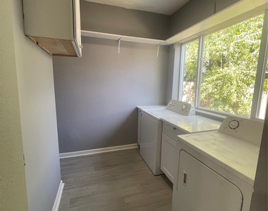 2517 Isabella St Street - Photo Thumbnail 8