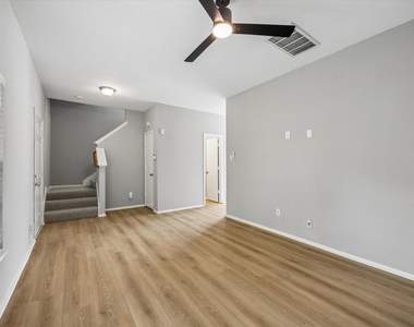 1609 Nichole Woods Drive - Photo Thumbnail 8