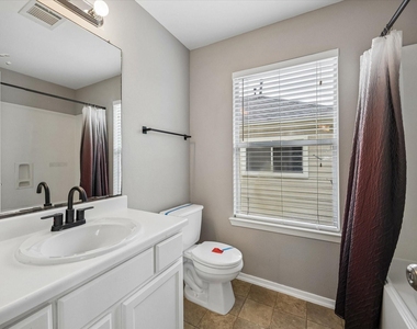 1609 Nichole Woods Drive - Photo Thumbnail 5