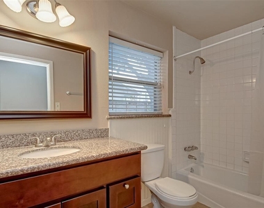 8518 Forum Drive - Photo Thumbnail 9