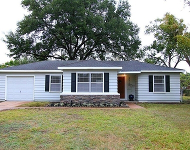 8518 Forum Drive - Photo Thumbnail 17