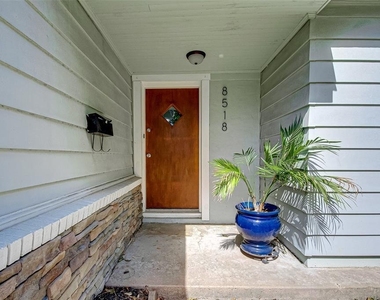 8518 Forum Drive - Photo Thumbnail 1