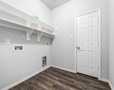 9850 Hunter Springs - Photo Thumbnail 22