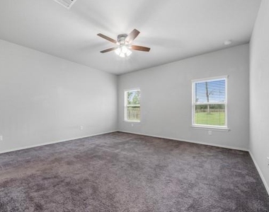 9850 Hunter Springs - Photo Thumbnail 17