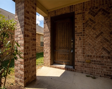 19615 Kingston Green Lane - Photo Thumbnail 2