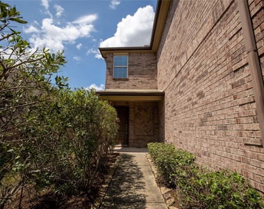 19615 Kingston Green Lane - Photo Thumbnail 1
