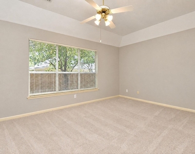 43 S Lace Arbor Drive - Photo Thumbnail 18