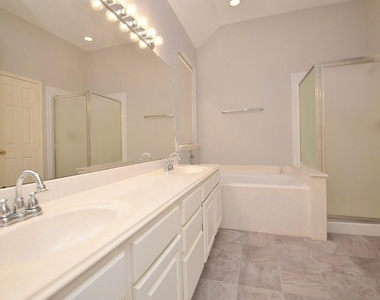 43 S Lace Arbor Drive - Photo Thumbnail 21