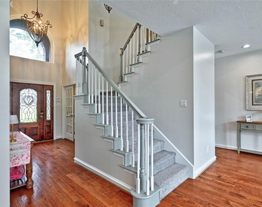 15461 Bedford Lane - Photo Thumbnail 28
