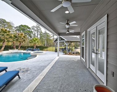 15461 Bedford Lane - Photo Thumbnail 18