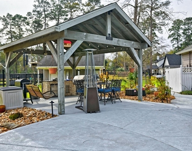 15461 Bedford Lane - Photo Thumbnail 43