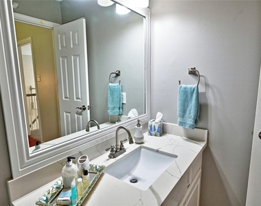 15461 Bedford Lane - Photo Thumbnail 30