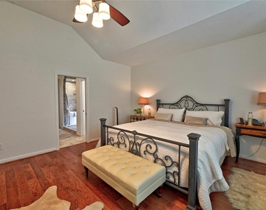 15461 Bedford Lane - Photo Thumbnail 24