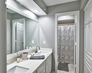 15461 Bedford Lane - Photo Thumbnail 33
