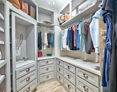 15461 Bedford Lane - Photo Thumbnail 26