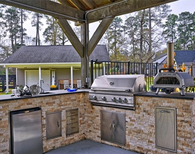 15461 Bedford Lane - Photo Thumbnail 44